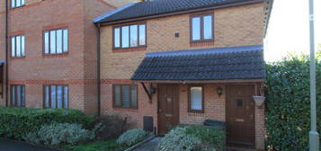 Flat to rent in Parklands, Banbury, Oxon OX16