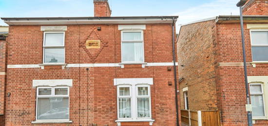 3 bed semi-detached house for sale