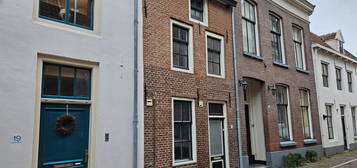 Bornhovestraat 21