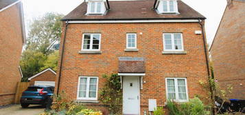 4 bedroom detached house to rent