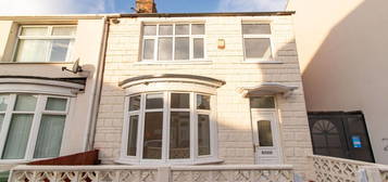 3 bed terraced house for sale