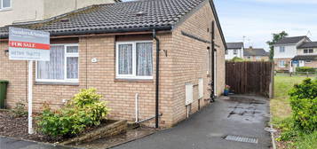 Bungalow to rent in Smiths Way, Alcester B49