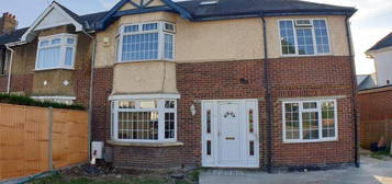 8 bedroom semi-detached house