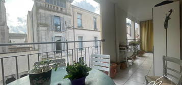 NIMES CARNOT APPARTEMENT TYPE 4 AVEC TERRASSE ET GARAGE