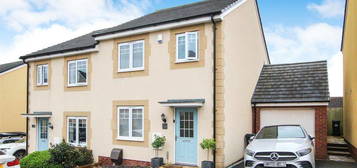 3 bedroom semi-detached house for sale