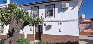 Casa adosada en venta en Barriada San Sebastián, 25, Brenes