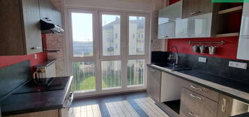 Appartement  à louer, 4 pièces, 2 chambres, 86 m²