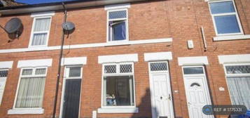 2 bedroom terraced house