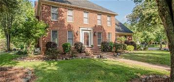 6325 Dovefield Rd, Charlotte, NC 28277