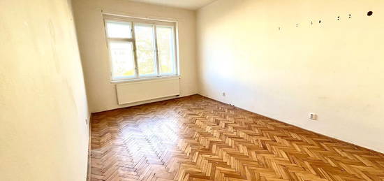 Pronájem bytu 2+1 55 m² (Jednopodlažní)