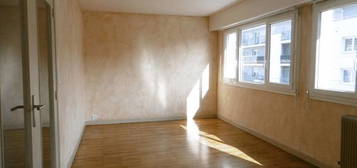 Location appartement 1 pièce 33 m²