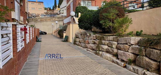 Piso de alquiler en Torrent de Vallbona, Alella