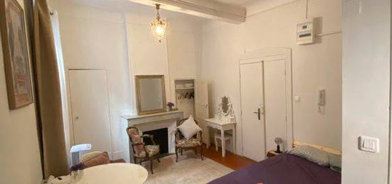 Location studio centre Aix en Provence