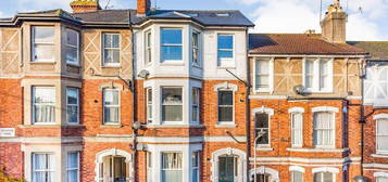 Flat to rent in Guildford Road, Tunbridge Wells TN1