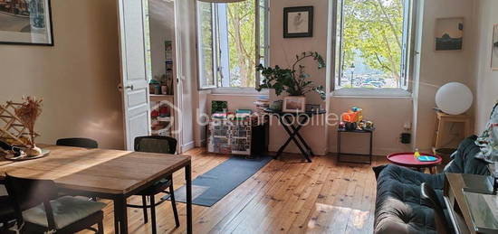 Appartement  à vendre, 3 pièces, 2 chambres, 80 m²