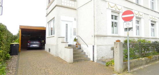 Charmantes Dreifamilienhaus in zentraler Lage