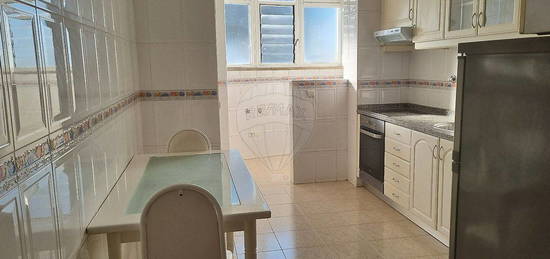 Apartamento T2 para arrendar em Gondomar