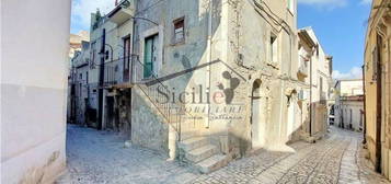 Casa indipendente in vendita a Centro