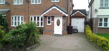 3 bedroom semi-detached house