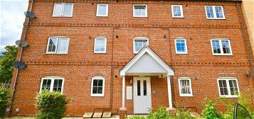 Flat to rent in Lancaster Court, Auckley, Doncaster DN9
