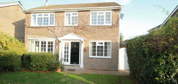 4 bedroom detached house to rent