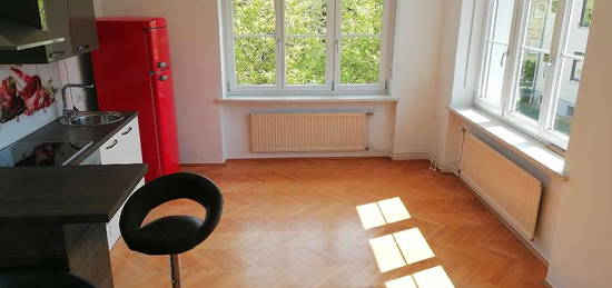 Vermiete ab sofort zentrale Wohnung in Puntigam in einem schönen Mehrfamilienhaus mit 48 m².