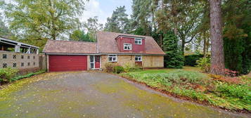 Detached house for sale in Linkway, Crowthorne, Berkshire RG45