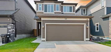385 S Corner Meadows Way NE, Calgary, AB T3N 1Y6