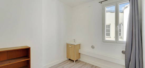 Studio  à vendre, 1 pièce, 6 m², Étage 7/7