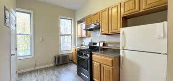 1718 8th Ave Apt 2R, Brooklyn, NY 11215