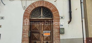 Quadrilocale piazza Santa Sofia, Centro, Castelcivita