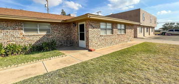 2606-2608 East Sunset Circle, 2606-2608 E Sunset Cir #2606, Hobbs, NM 88240