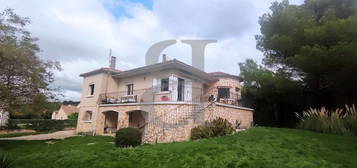 Vente villa 7 pièces 183 m²