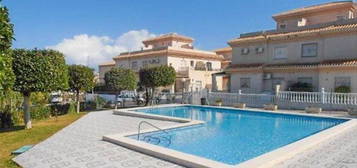 Casa adosada en venta en Playa Flamenca