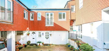 Detached house to rent in Arlington Mews, 162 Eastern Road, Brighton, East Sussex BN2