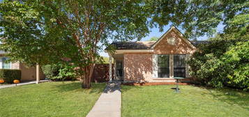 4412 Chapman St, The Colony, TX 75056