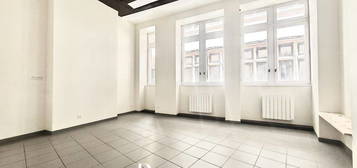 Studio 1 pièce 28 m²