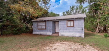 318 2nd St, Trinity, TX 75862