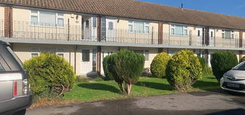 Flat to rent in Spanish Court, Burgess Hill RH15