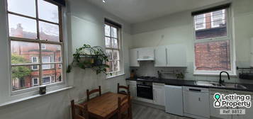 Flat to rent in Derby Road, Nottingham, Nottinghamshire NG7