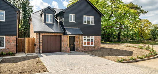 4 bedroom detached house