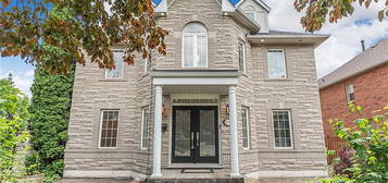 2000 Peak Pl, Oakville, ON L6H 5T2