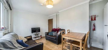 Flat for sale in Hunton Street, London E1