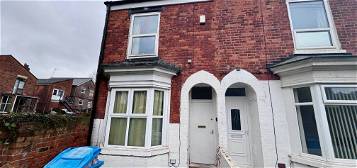 Flat to rent in West View, Grove Street HU5, Hull,