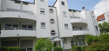 Gepflegte 3-Zimmer-Wohnung mit großem Sonnenbalkon und EBK in Stuttgart