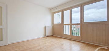 Appartement  à vendre, 3 pièces, 2 chambres, 65 m²