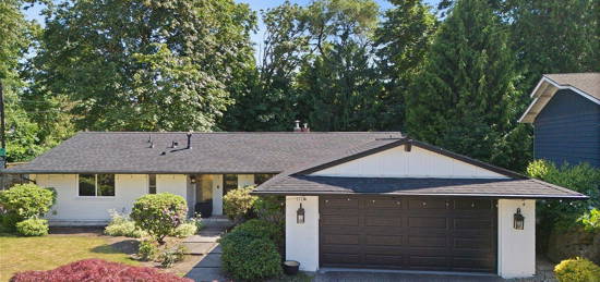 11171 SE 59th Street, Bellevue, WA 98006