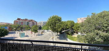 Piso en calle De Bacardí en Santa Eulàlia, Hospitalet de Llobregat, L´