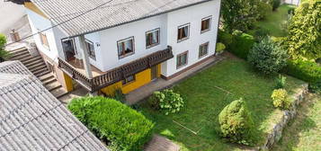 HAUS MIT POTENZIAL IN SCHÖNER ZENTRALER AUSSICHTSLAGE