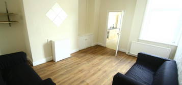 Flat to rent in - Mowbray Street, Heaton NE6